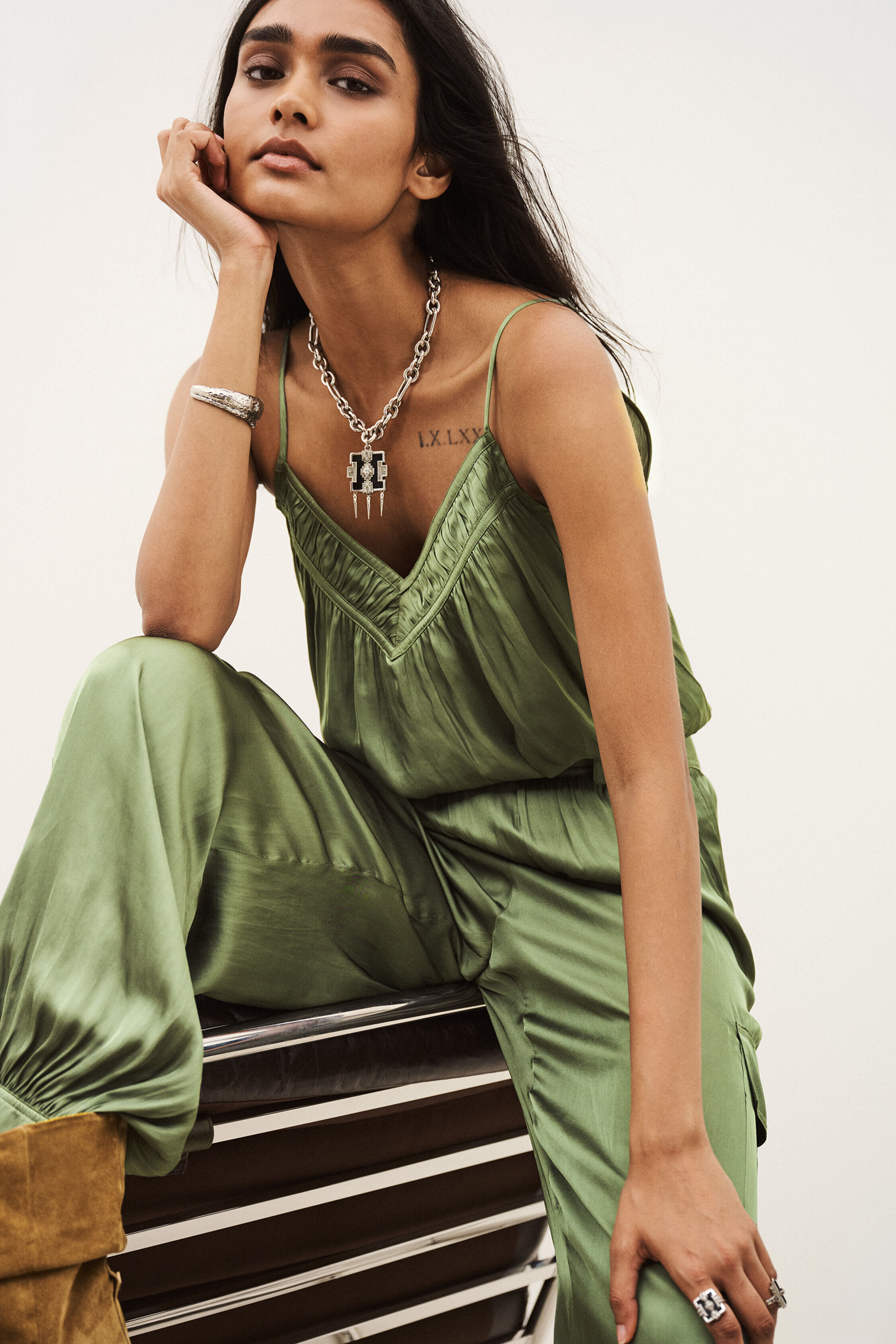 SHOPTHELOOK